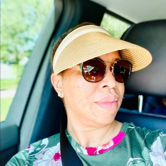 Bun up sun visor - Picture 1 of 6